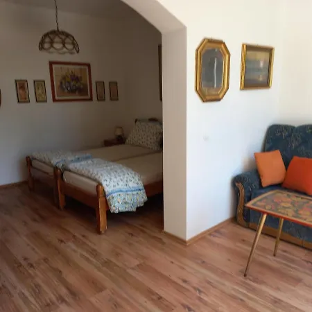 Apartment Polgar Vendeghaz *